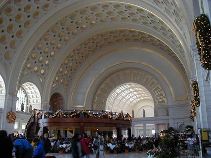Inside Union Station<br>Location: <a href="https://www.google.com/maps/search/?api=1&query=38.89739,-77.00627" target="_new">Union Station</a>